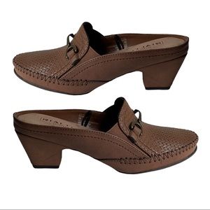 Rialto Women’s Suri Brown Faux Leather Mule Slip On Shoes